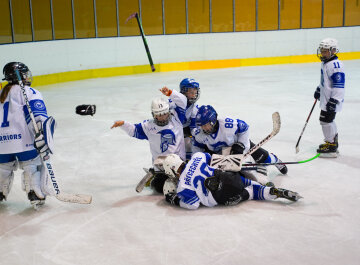 Jak nejlépe zakončit hokejovou sezónu před prázdninami? No přeci turnajem v Blansku!!!